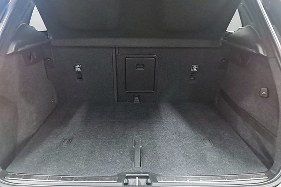 Volvo XC40 10 of 10