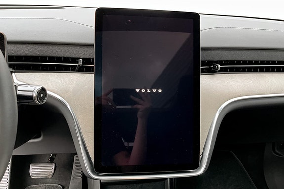 Volvo EX90 9 of 12