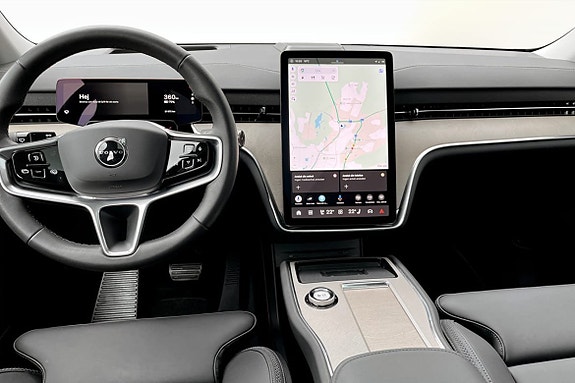 Volvo EX90 7 of 12