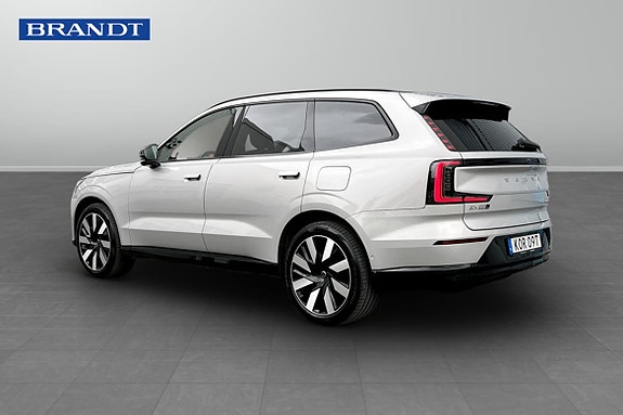 Volvo EX90 4 of 12