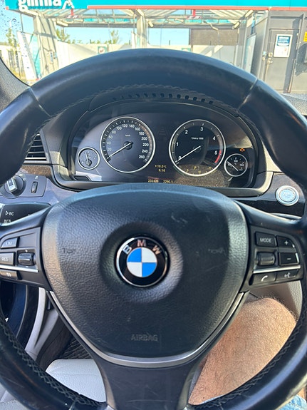 BMW 525d 8 of 13