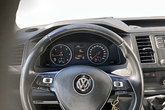 Volkswagen Transporter 9 of 10