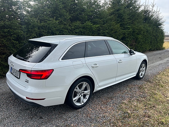 Audi A4 3 of 7