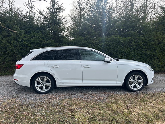 Audi A4 2 of 7