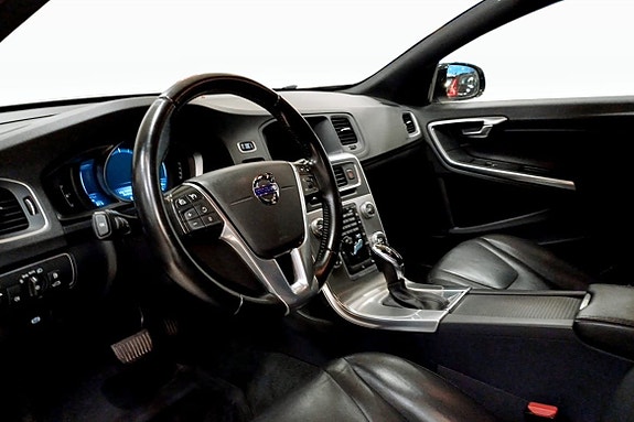 Volvo V60 Cross Country 5 of 5