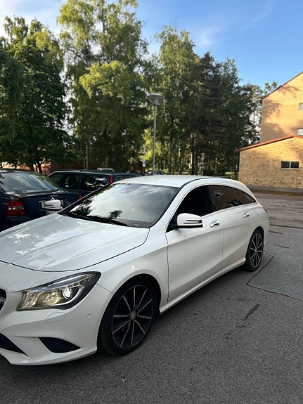 Mercedes-Benz CLA220 d 6 of 10