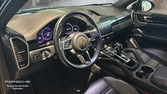 Porsche Cayenne 3 of 5