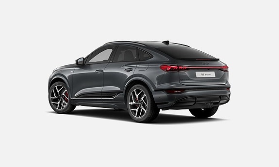 Audi Q6 e-tron 4 of 5