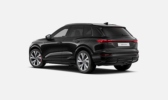 Audi Q6 e-tron 4 of 5