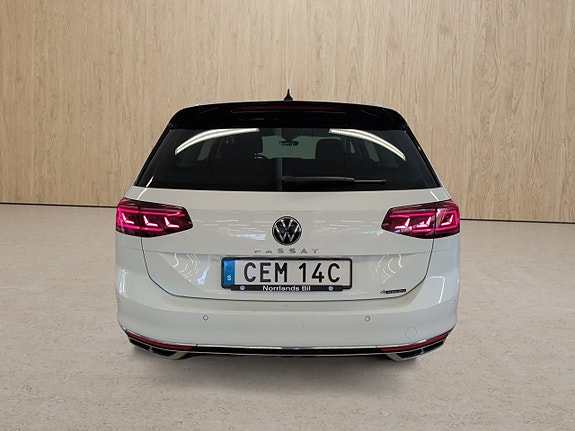 Volkswagen Passat 4 of 5