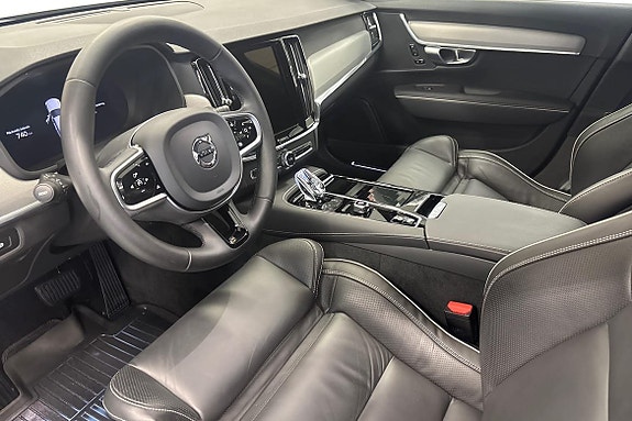 Volvo V90 8 of 22