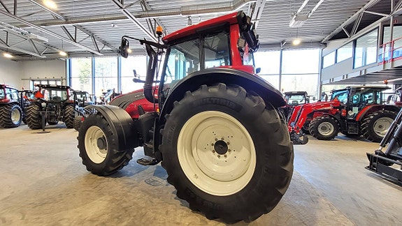 Valtra T202 Direct / Frontlyft / 3724 timmar 10 of 12