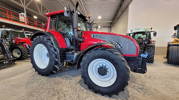 Valtra T202 Direct / Frontlyft / 3724 timmar 6 of 12