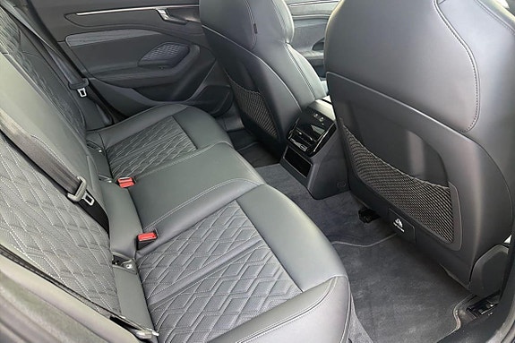 Audi A6 7 of 16