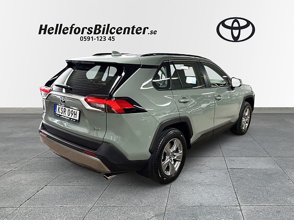 Toyota RAV4 18 of 21