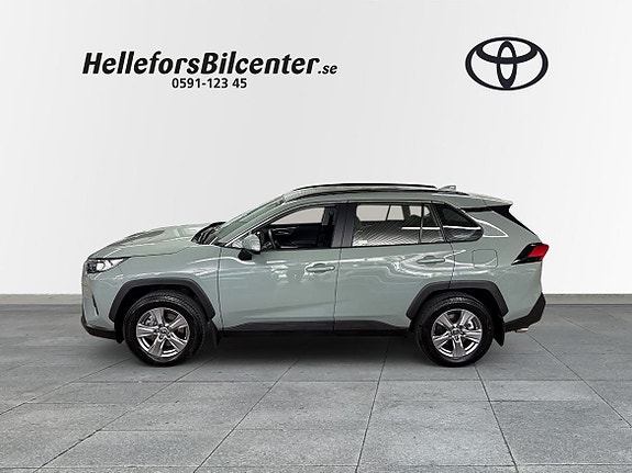 Toyota RAV4 3 of 5