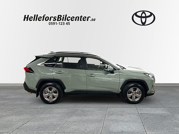Toyota RAV4 17 of 21