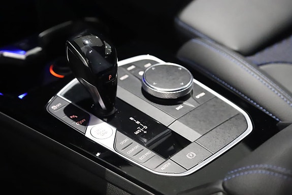 BMW 118i 11 of 12