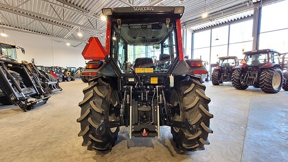 Valtra A73 / Lastare / 1662 timmar 9 of 12