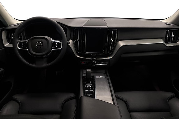 Volvo XC60 9 of 24