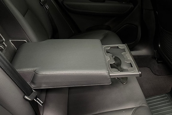Volvo XC60 18 of 24