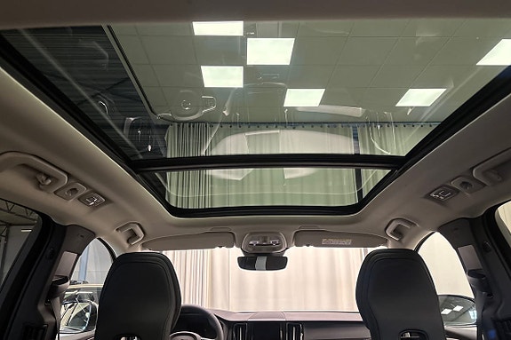Volvo XC60 22 of 24