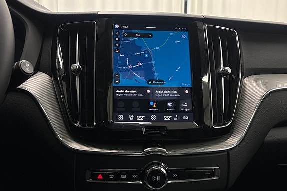 Volvo XC60 15 of 24