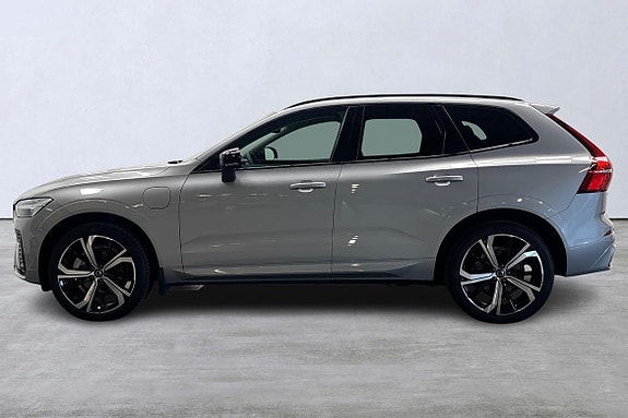 Volvo XC60 2 of 24