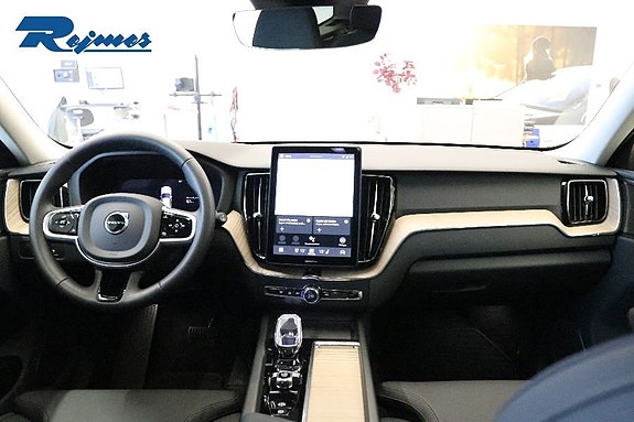 Volvo XC60 5 of 18