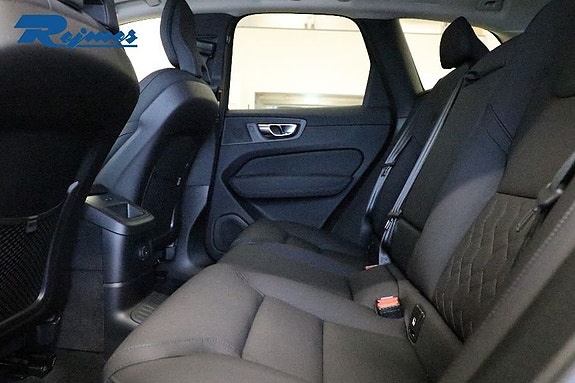 Volvo XC60 7 of 18