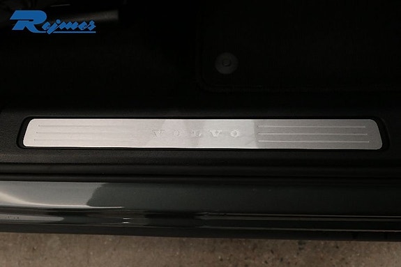 Volvo XC60 17 of 18