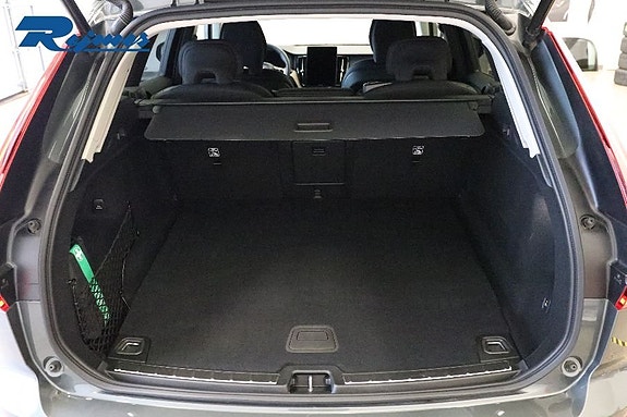 Volvo XC60 12 of 18