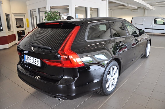 Volvo V90 5 of 5