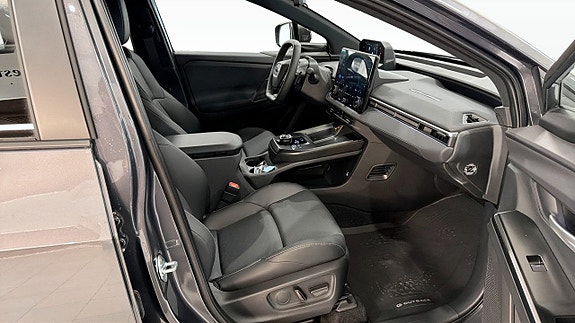 Subaru E-Outback 3 of 5