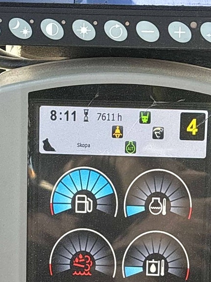 CAT M 315 F 6 of 15