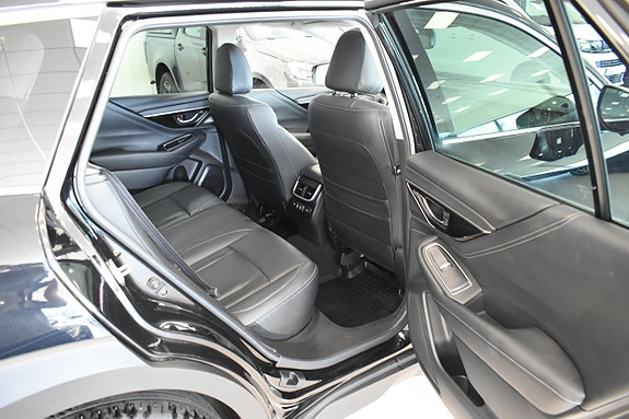 Subaru Outback 8 of 22