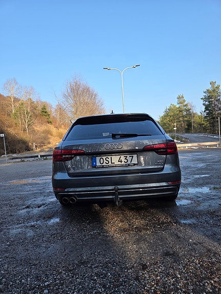 Audi A4 3 of 11