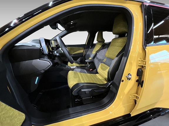 Renault 5 E-Tech 9 of 15