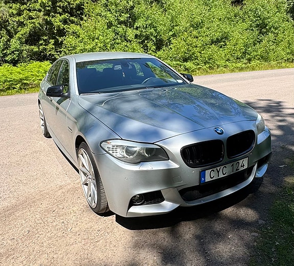 BMW 525d 5 of 8