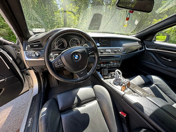 BMW 525d 3 of 8