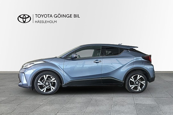 Toyota C-HR 2 of 15