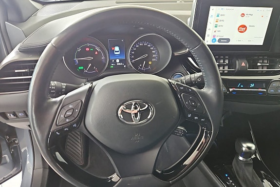 Toyota C-HR 8 of 15