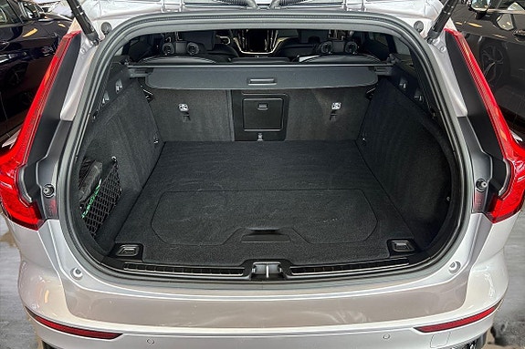 Volvo V60 12 of 24