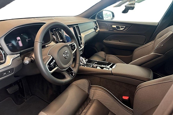 Volvo V60 14 of 24