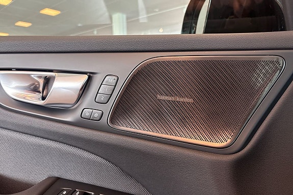 Volvo V60 23 of 24