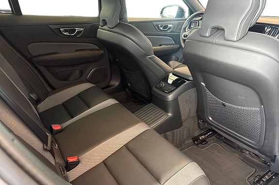 Volvo V60 9 of 24