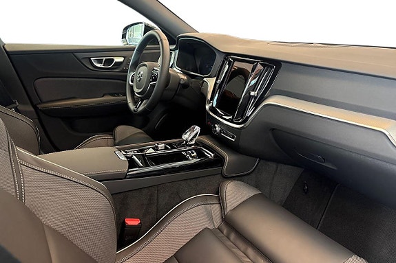 Volvo V60 7 of 24