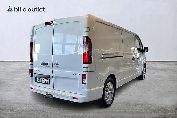 Opel Vivaro 6 of 27