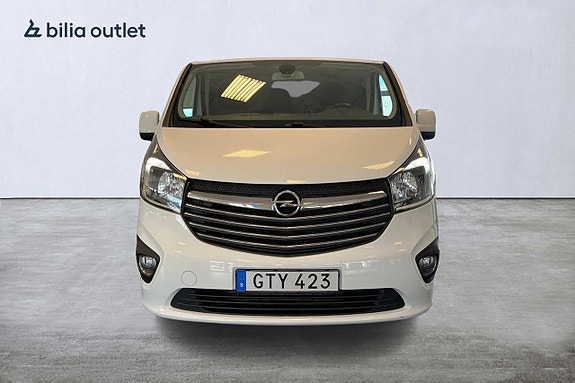Opel Vivaro 9 of 27