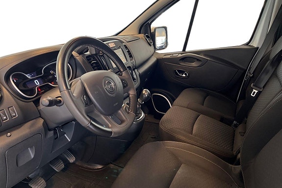 Opel Vivaro 14 of 27